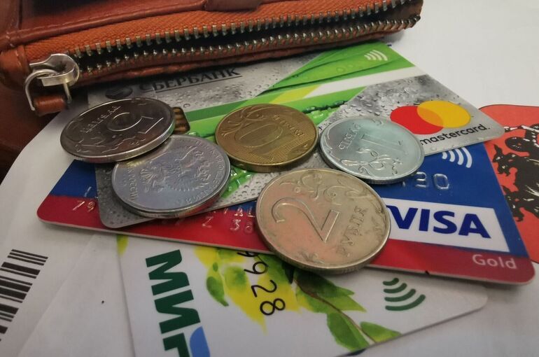 В России хотят усилить контроль за банковскими переводами между физлицами