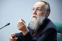 Александр Дугин объяснил, почему патриотизм не архаика, а семья не социальный контракт