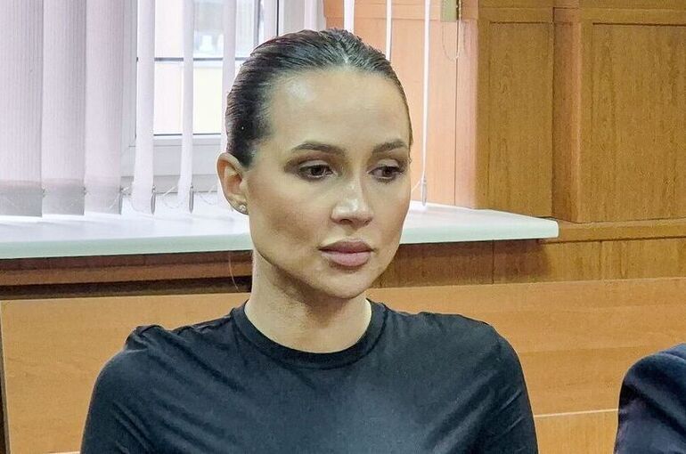 Суд прекратил дело о банкротстве блогера Лерчек