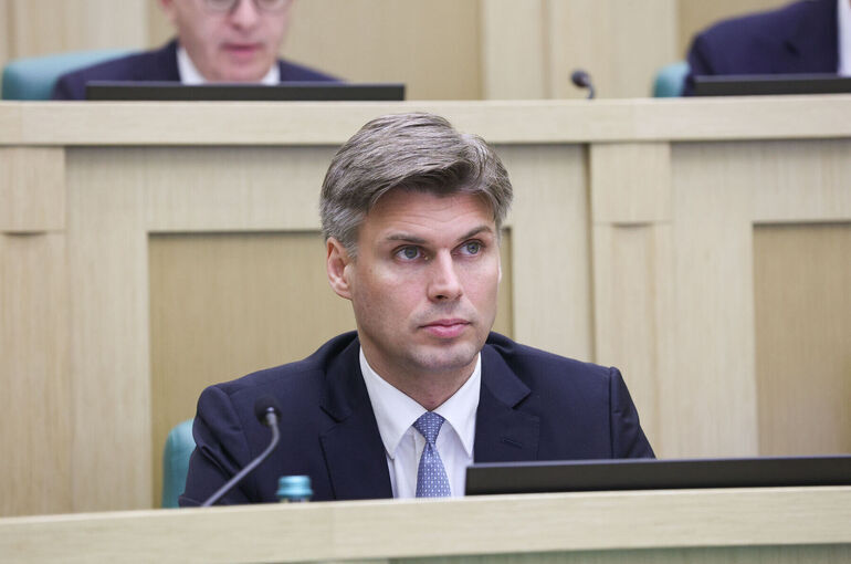 Глава Роскосмоса: РФ продолжает сотрудничать с США в пилотируемой космонавтике