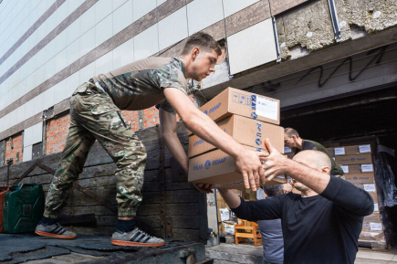 Гуманитарная миссия: как еще поддерживают защитников на передовой