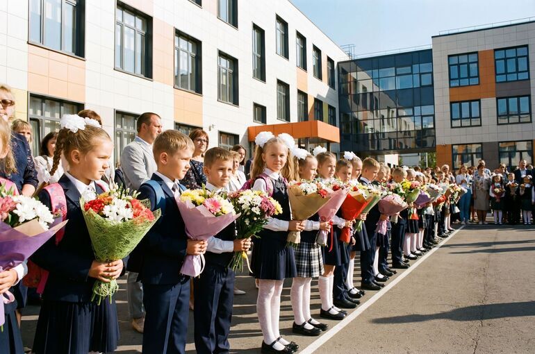 Когда и на каких условиях запишут в первый класс