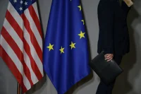 Рваная рана или царапина: что происходит в отношениях США и ЕС