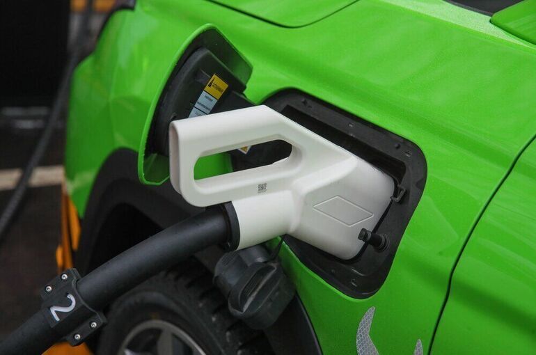 Сенатор Шейкин заявил о нехватке зарядных станций для электромобилей в России