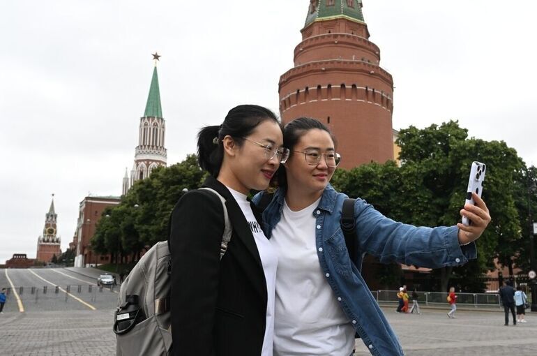 Традиционные ценности и креативные индустрии: что привлекает иностранцев в Россию