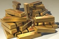 РИА Новости: Доля золота в резервах ЦБ снизилась рекордными темпами с лета 2013 года