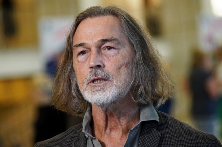 Путин наградил Никаса Сафронова орденом Невского