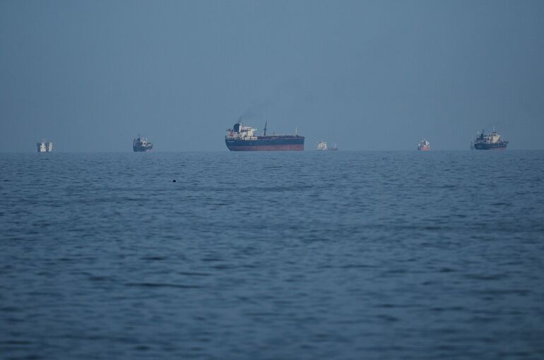 ТАСС: Иран будет пропускать через Ормузский пролив не более 15 судов в день