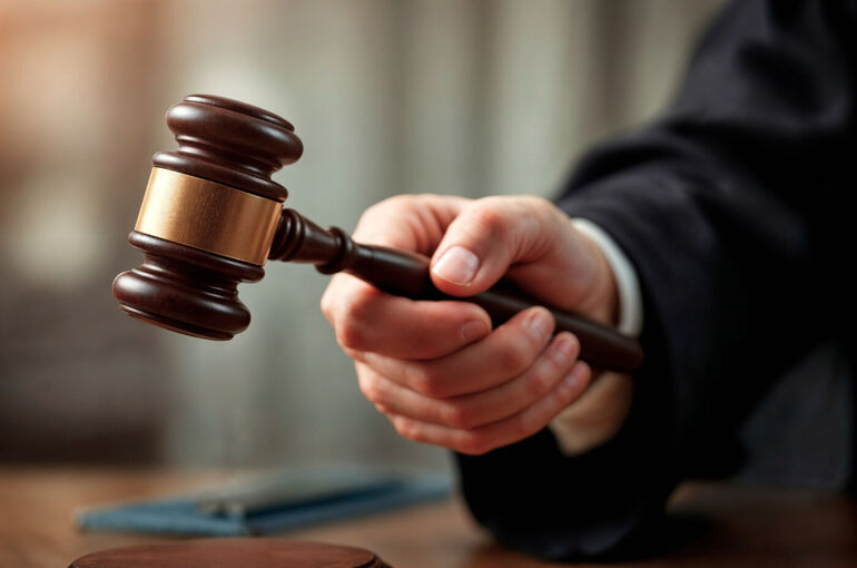 Путин подписал законы о соцгарантиях для судей из исторических регионов 