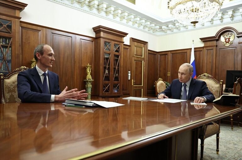 Путин поручил доработать систему возмещения ущерба жертвам мошенников