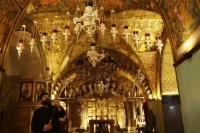 РИА Новости: Верующие смогут присутствовать на схождении Благодатного огня
