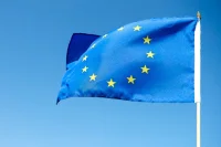 Politico: ЕС может лишить Сербию финансирования из-за дружбы с Россией