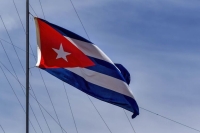 Президент Кубы заявил, что не собирается уходить в отставку под давлением США