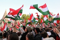 Ле Пен считает, что венграм стоит насторожиться из-за реакции ЕК на итоги выборов