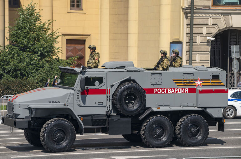 Госдума приняла закон о бесплатном проезде к раненым бойцам Росгвардии