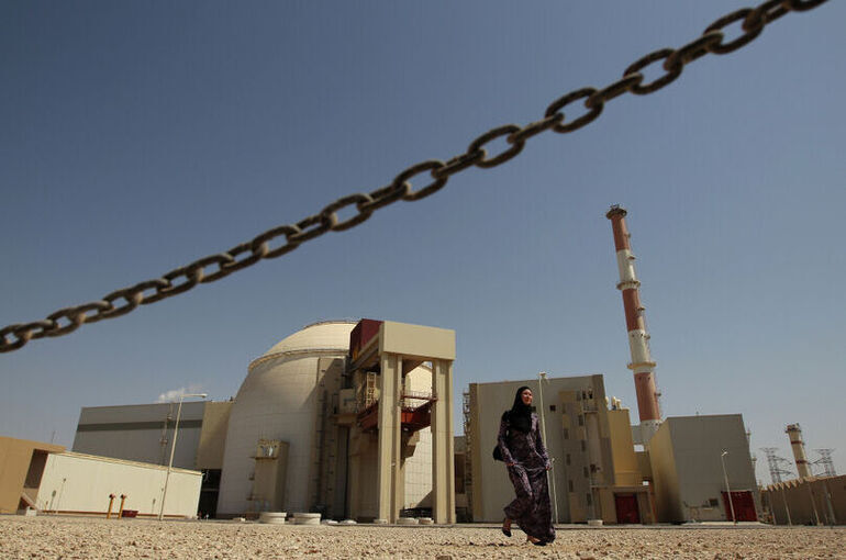 Иран поднял в МАГАТЭ вопрос возможного ущерба при ударе по АЭС «Бушер»