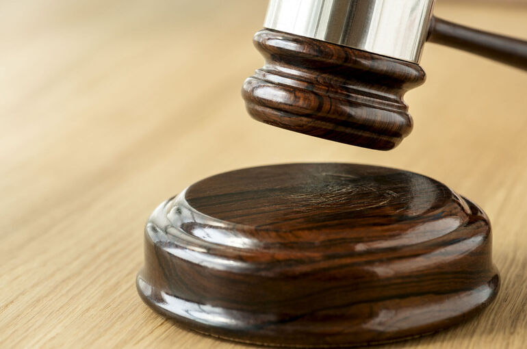 Актера Смольянинова* заочно приговорили к 8 годам колонии