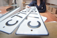 Законопроект о продаже «красивых» автономеров отправили на доработку