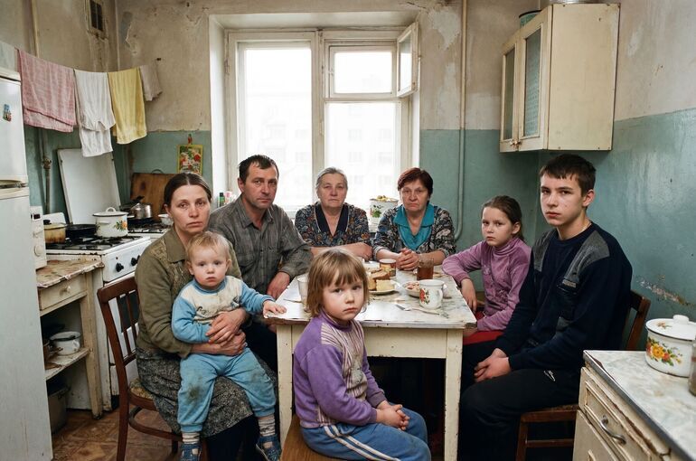 Львова-Белова: В России утвердили модельный план помощи семьям