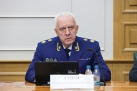 Гуцан рассказал о нарушениях при строительстве больниц и поликлиник