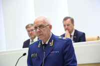 Генпрокурор Гуцан поддержал идею дать полиции доступ к базе телефонов россиян