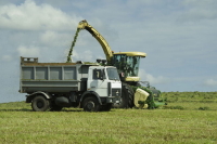 Кабмину предложили увеличить субсидии для производителей сельхозтехники