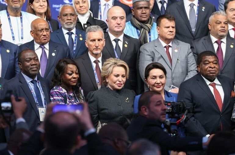 Матвиенко приняла участие в церемонии открытия ассамблеи МПС в Стамбуле