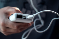 Росавиация: Оснований для полного запрета провоза пауэрбанков в самолетах нет