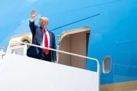 Трамп поблагодарил Иран за открытие Ормузского пролива