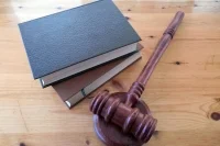 Глава Западно-Сибирской железной дороги не признал вину по делу о крупной взятке