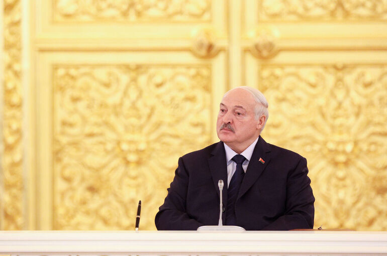 Лукашенко заявил, что ведет диалог с США не против России и Китая