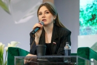 Депутат: Возможность выбрать сопровождающего повысит психологический комфорт при родах