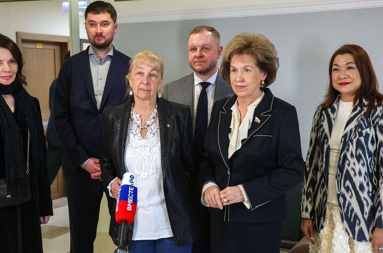 В Совфеде открыли выставку «Нить времен. Подвиг Победы»