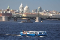 В Петербурге хотят свернуть некрасивые ларьки на частной земле