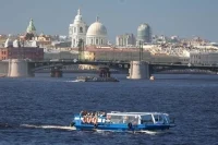 В Петербурге хотят свернуть некрасивые ларьки на частной земле