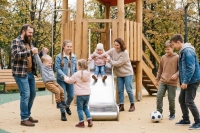 Кабмин утвердил сохранение единого пособия для многодетных при превышении доходов