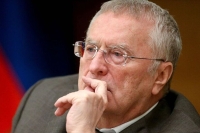 Сила интеллекта и близость к людям: в Госдуме открыли выставку, посвященную Жириновскому