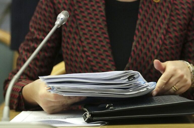 День российского парламентаризма отмечается 27 апреля