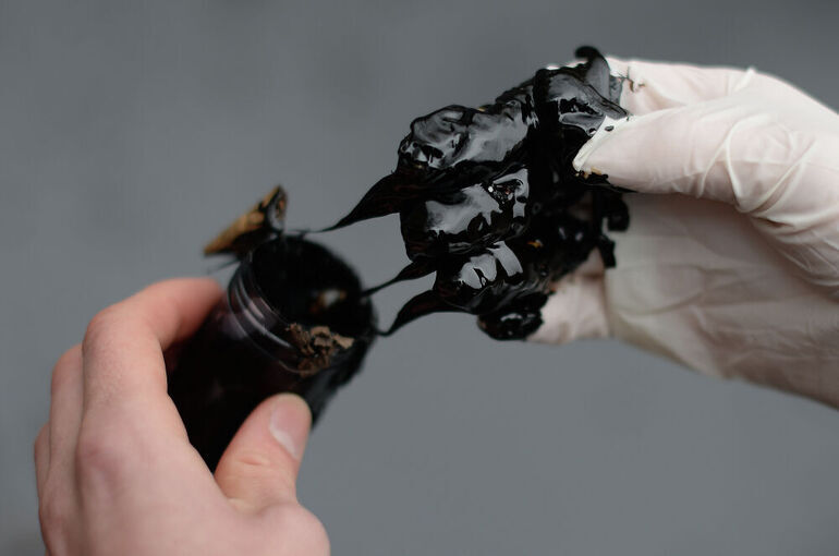 Нефтепродукты из реки Туапсе попали в Черное море