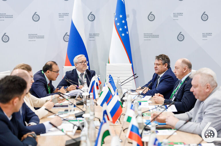 В Узбекистане обсудили пути расширения сотрудничества с Россией в сфере фармацевтики