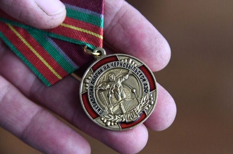 Ежемесячная выплата и оздоровление: какие льготы положены чернобыльцам