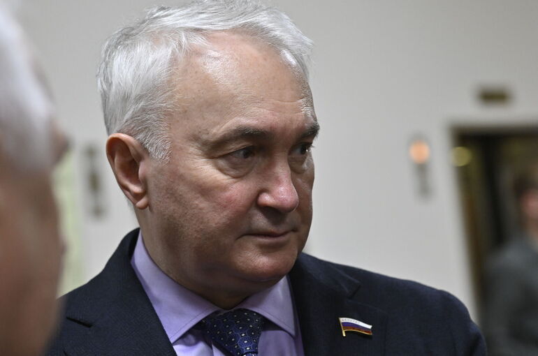 Депутат Картаполов: России в будущем предстоит заново строить отношения с Западом