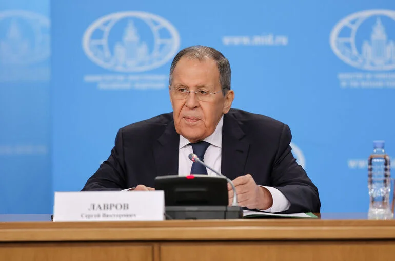 Лавров: Запад объявил РФ открытую войну и использует Украину в качестве тарана