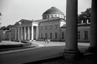 Как представительная власть прошла путь от революций до современности