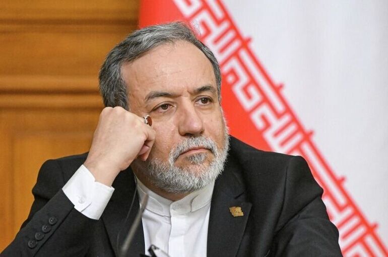 IRNA: Глава МИД Ирана прибыл в Санкт‑Петербург для встречи с президентом России 