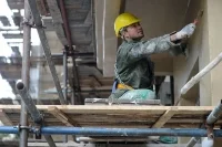 В Сибири не хватает строителей и водителей