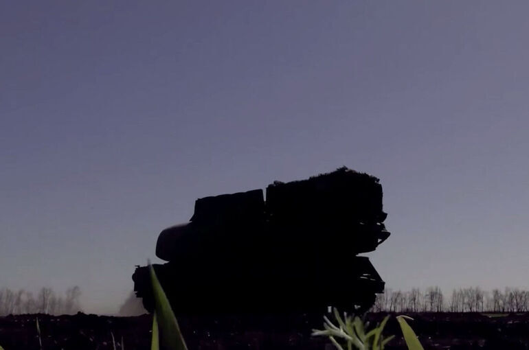 Над регионами России за ночь перехватили более 185 украинских дронов