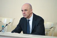 Глава Минфина посоветовал россиянам не держать деньги «под подушкой»