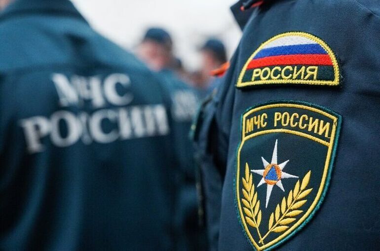 МЧС: До 8 человек могут находиться под завалами рудника в Магаданской области