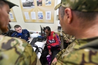 Участников СВО предложили освободить от пошлины за ВНЖ